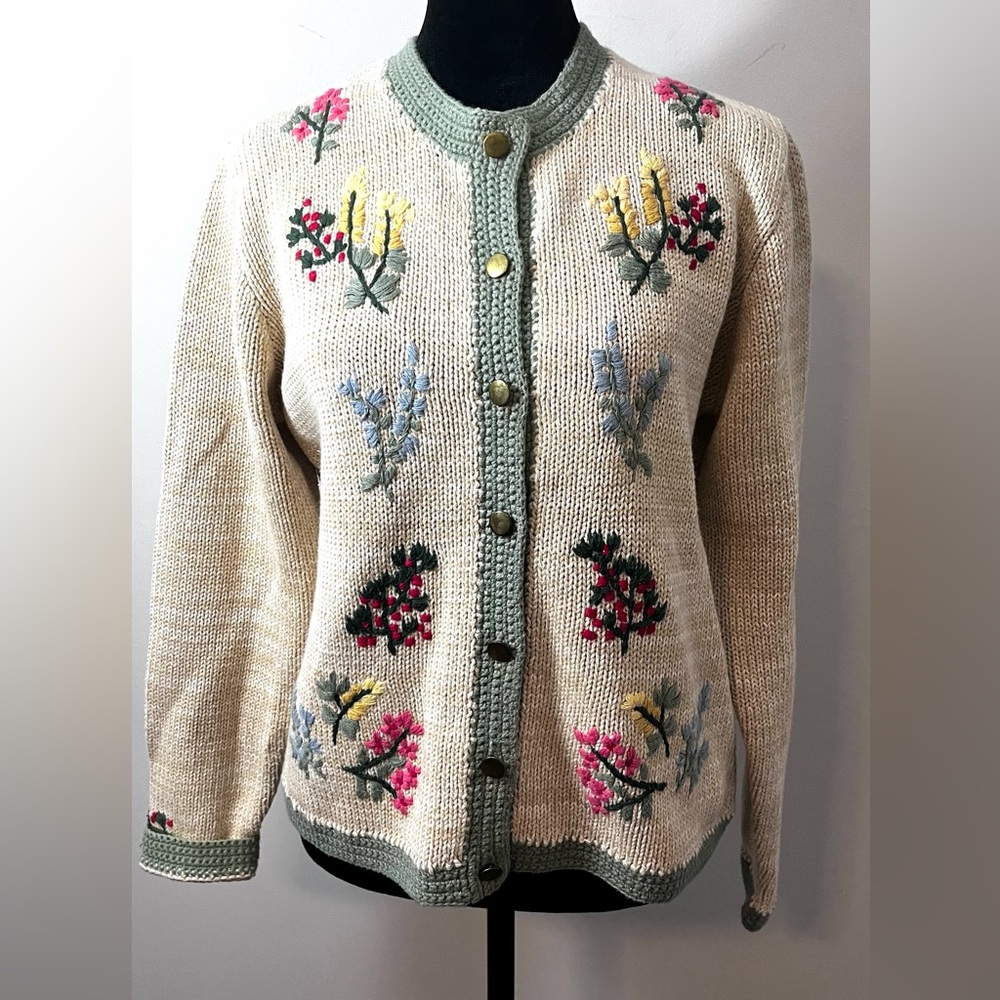Vintage Orvis Sweater Cardigan Floral Embroidered Grannycore Cottagecore Small - Picture 1 of 7